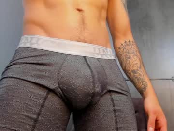 man keelan_volkov_ image #812164