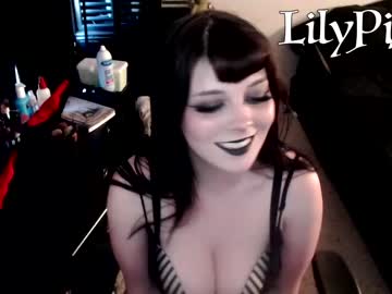 girl lilypixel image #2156368