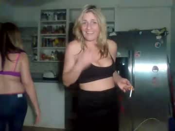 girl thistooshallpass89 image #649481