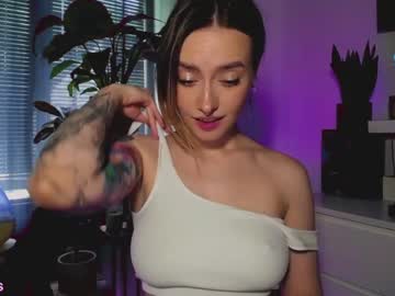 girl _yvie_ image #2037839