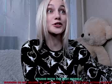 stella_blush naked cam