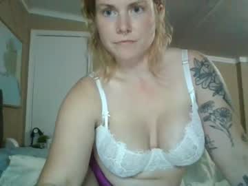 girl bustymom91 image #2873555