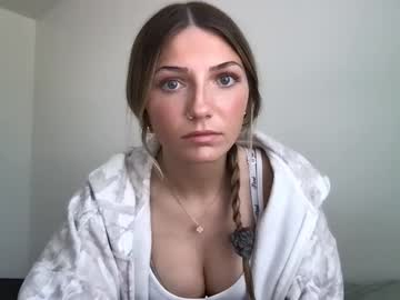 girl emiefox2 image #4071199