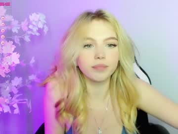 girl small_blondee image #3731401