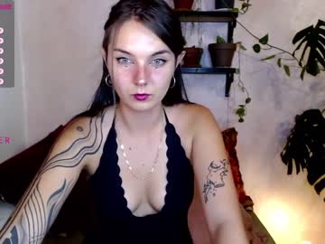 girl kiakeeper image #2507565
