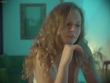 girl chillwithkira image #1063852
