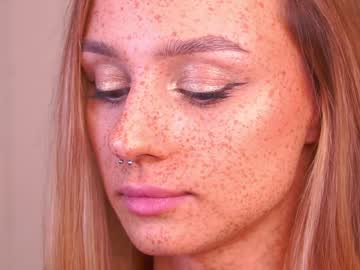 girl artease image #3372701
