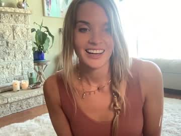 girl phoenix_taylor image #1976984