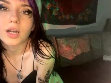 sylvyybaby naked cam