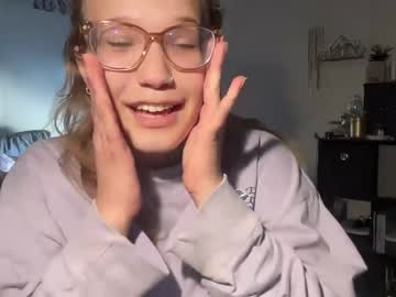 girl bubblyblonde2 image #3950628