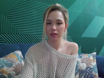 karinalin18 naked cam