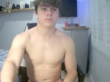 kenndelarge naked cam