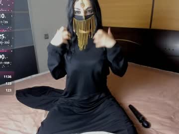 habibi_moon naked cam