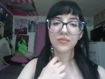 roxanneshellokitty naked cam