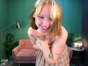 girl dinablush image #2479485