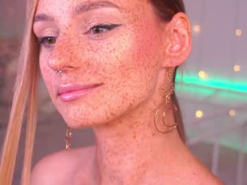 girl artease image #3309454