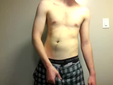 urhotuniroomie naked cam