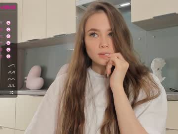 girl miaaperry image #3759049