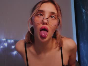 girl angella_kleee image #3256532