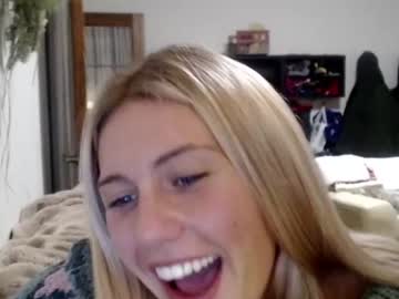 girl bambis_honeypot image #1094146