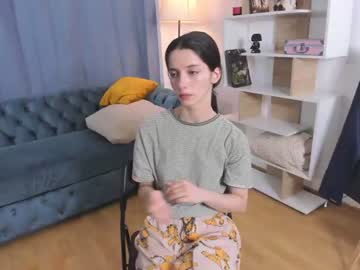 elisabethhill naked cam