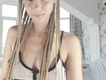 girl infinite_reality image #1987064