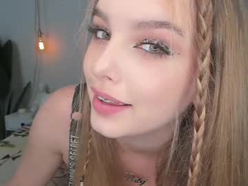 girl victoria_karma image #2663824