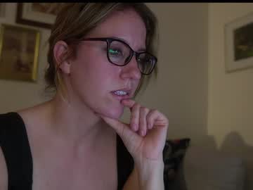 girl bekalikesit image #3425787