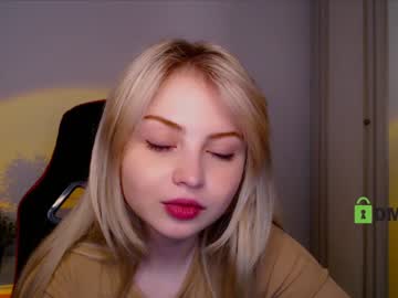 girl shy_blondiee image #3732440