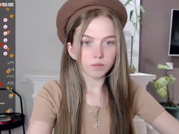 girl small_blondee image #2841163