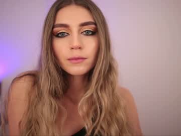 girl shy_jane image #3004434
