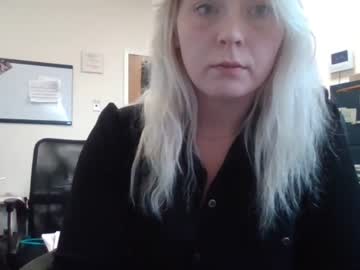 rachyyymarie93 naked cam