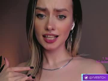 girl _yvie_ image #3665473