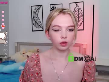 girl small_blondee image #3478535