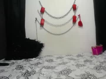 mature_julye naked cam