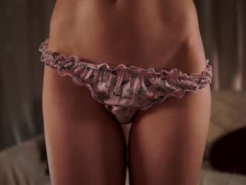 girl _mirrra_ image #2154307