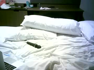 girl hornypetitegirl77 image #2104613