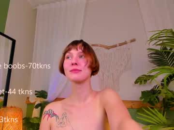 lexymoon_ naked cam