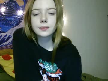 lillygoodgirl naked cam
