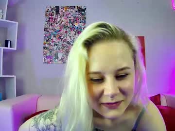 valerinna naked cam