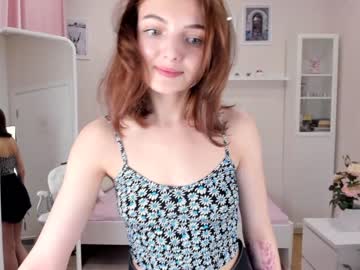 girl whereweland image #3375176