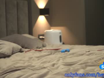 girl heyhorny_cb image #595240