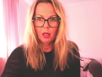 esmimilf naked cam