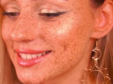 girl artease image #3359970