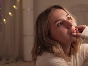 aurmur naked cam
