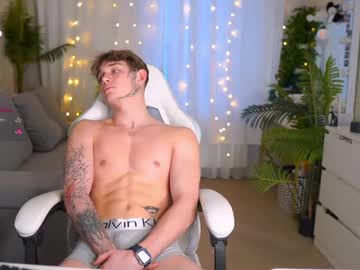 man maktrakher1 image #4055532