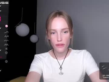 marie_blue1 naked cam