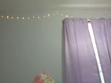 hookedonyarn67 naked cam