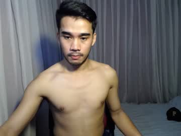 vin_17 naked cam