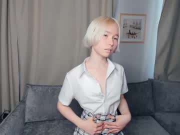 girl silvergloss image #3950755